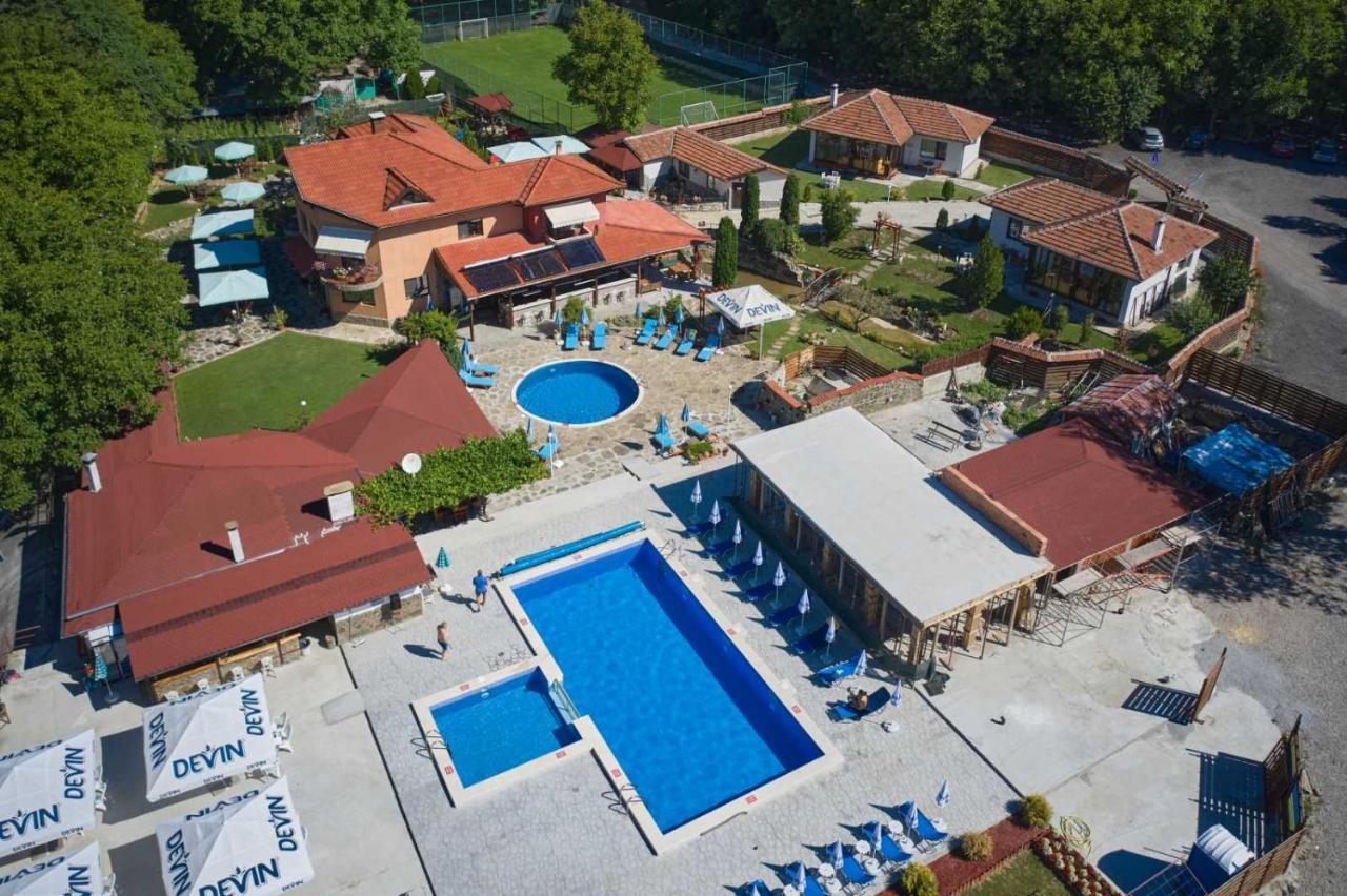 Къща за гости Там край реката Slivek Екстер'єр фото